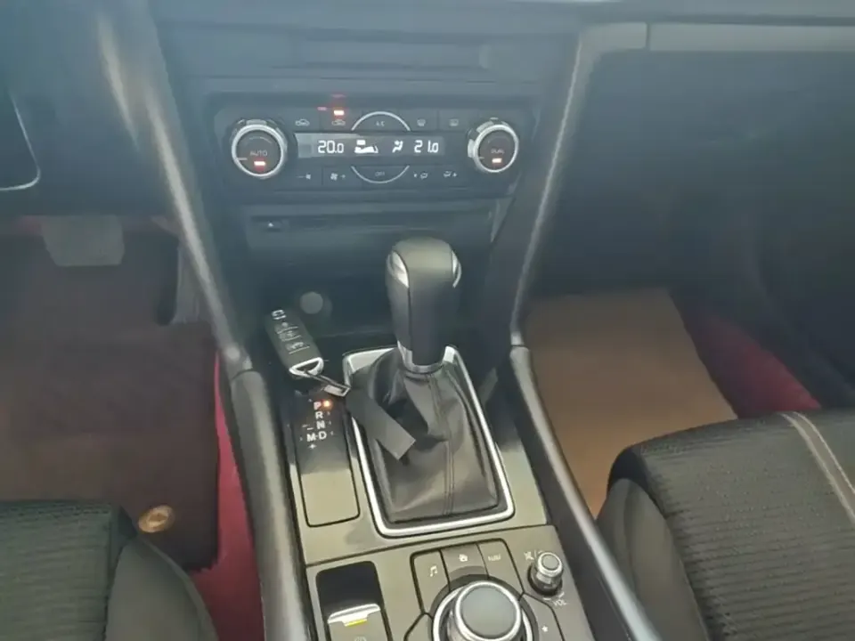 Mazda 3 Axela