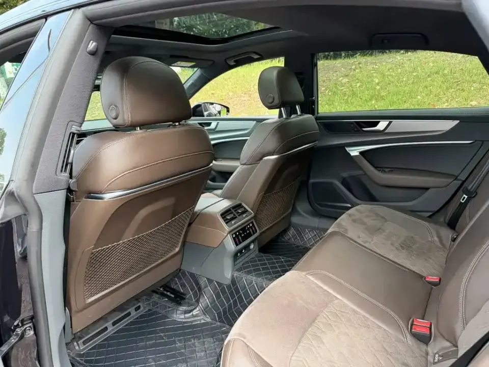 Audi A7L