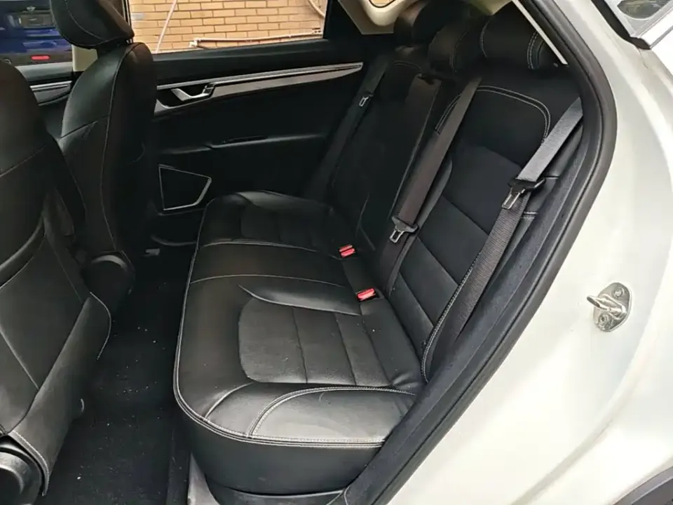 Geely Emgrand GS
