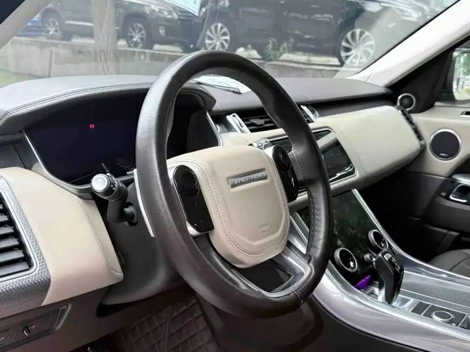 Land Rover Sport