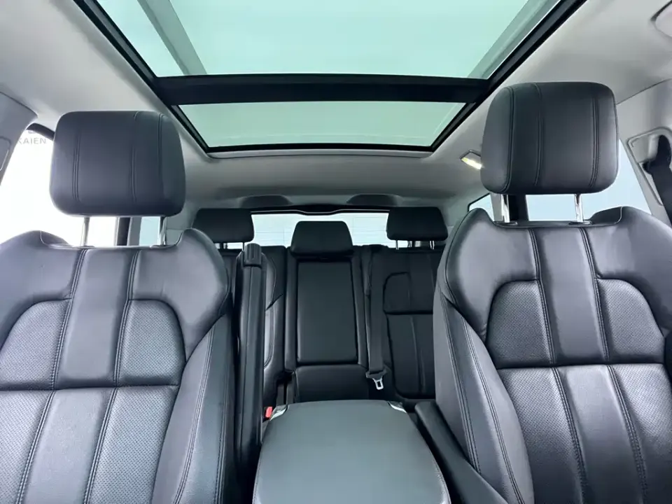 Land Rover Sport