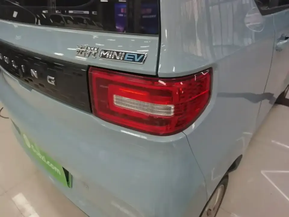 Wuling MINIEV