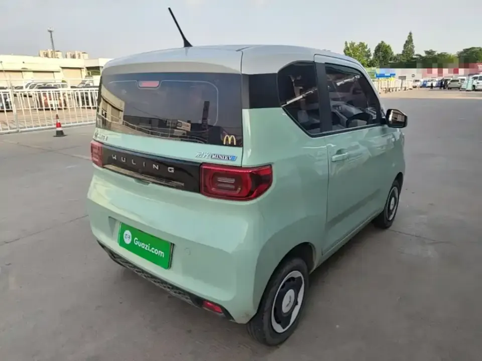 Wuling MINIEV