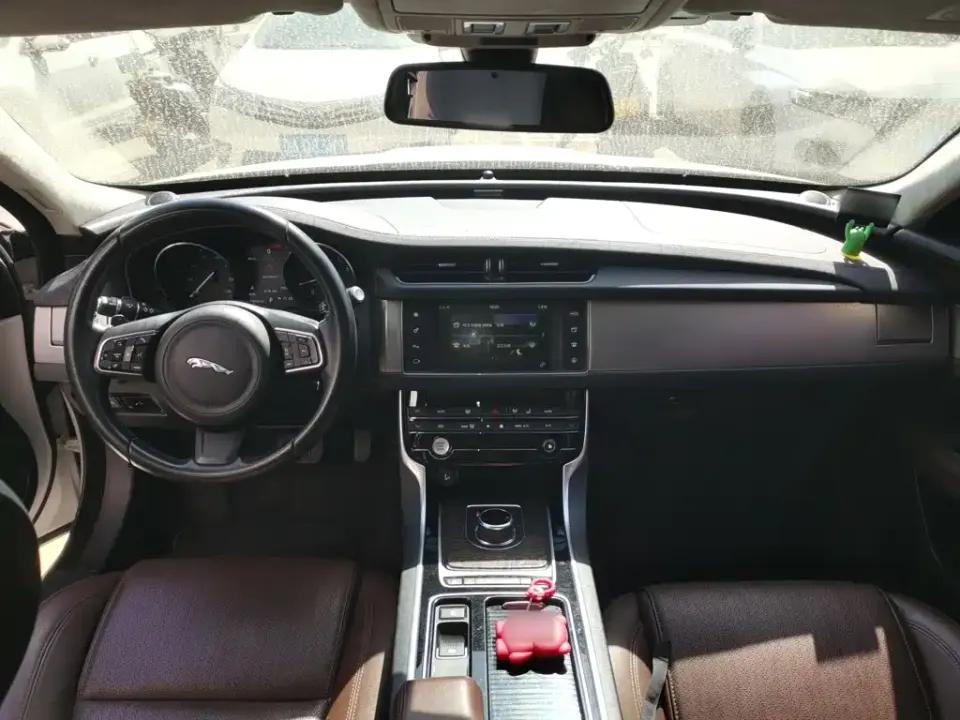 Jaguar XFL