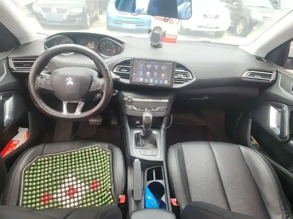 Peugeot 308S