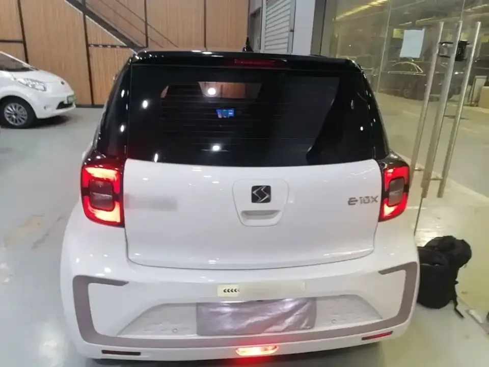 SOL Huaxianzi