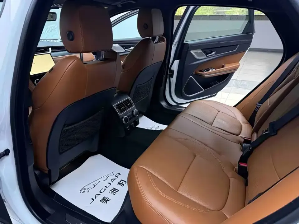 Jaguar XFL