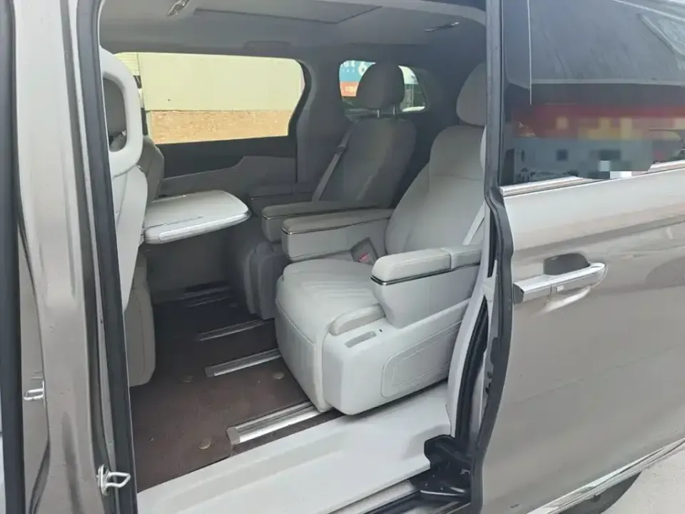 Roewe iMAX8 New Energy