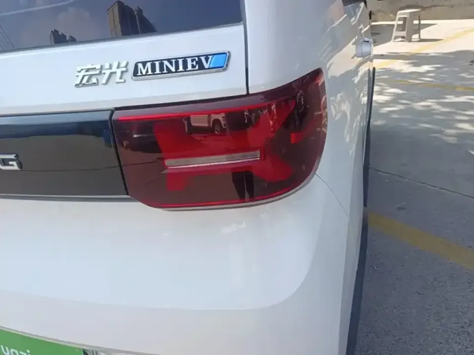 Wuling MINIEV