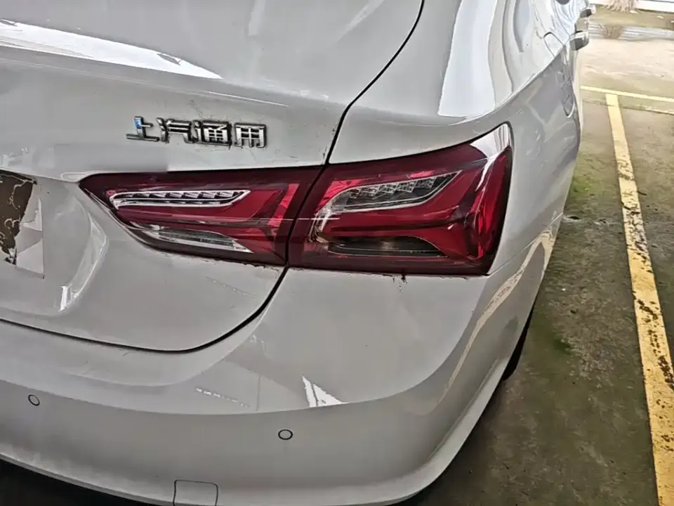 Chevrolet Malibu XL