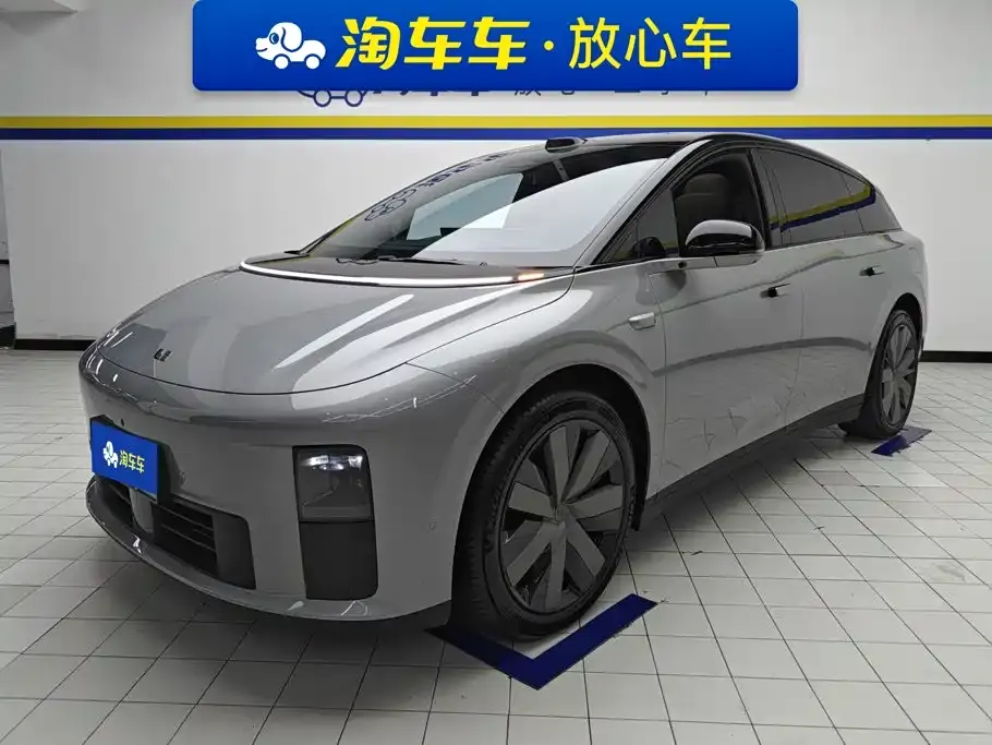 Li Li i6