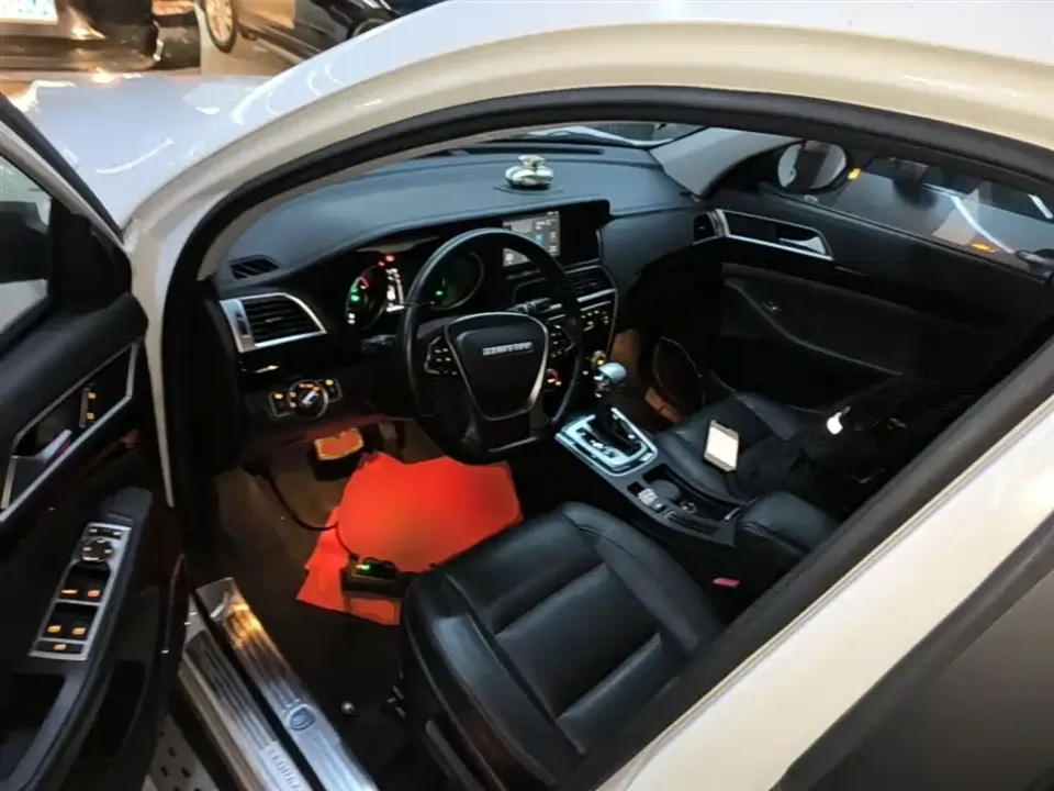 Leopaard Leopaard CS10