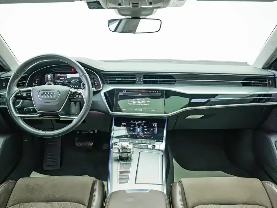 Audi A7L