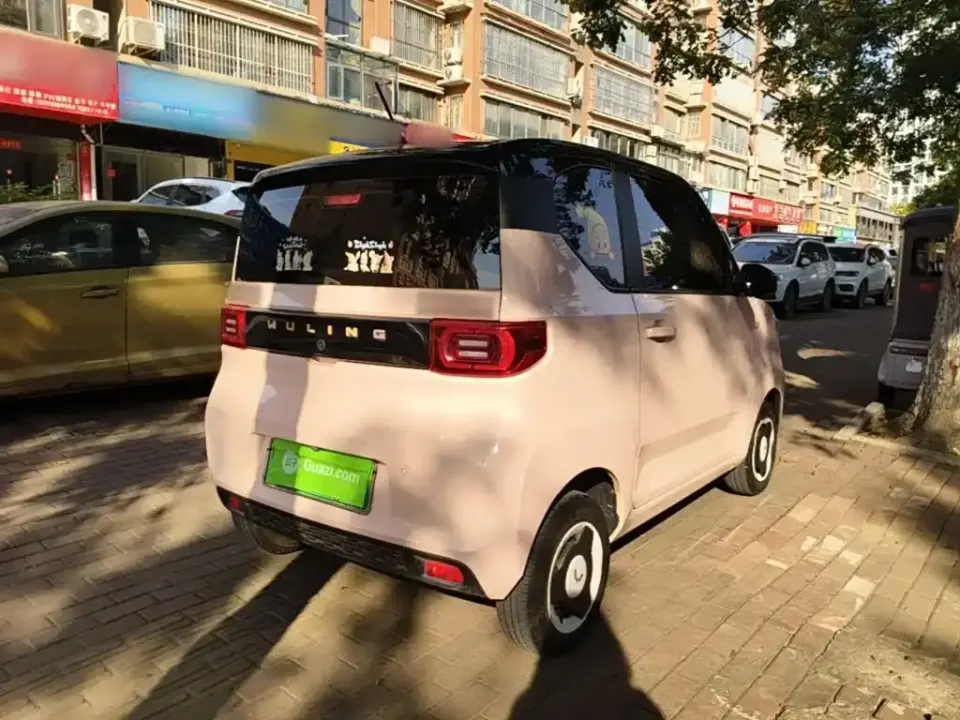 Wuling MINIEV