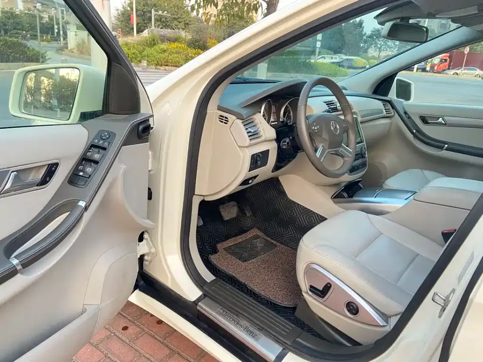 Mercedes-Benz R-Class