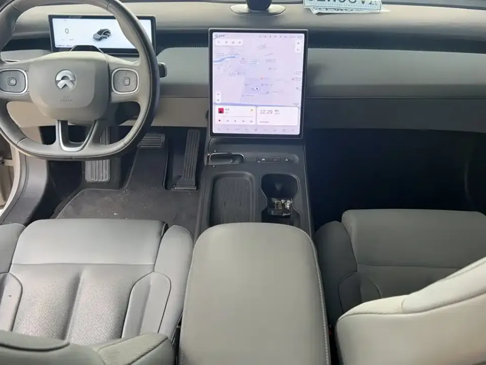 Nio ET5T