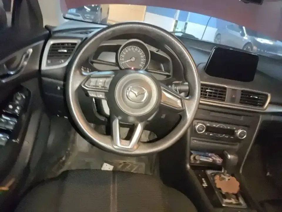 Mazda 3 Axela