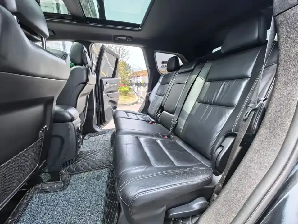 Jeep Grand Cherokee (Import)