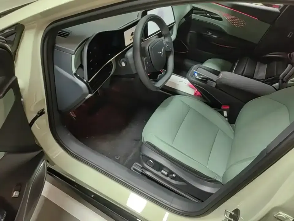 Hongqi Hongqi EH7