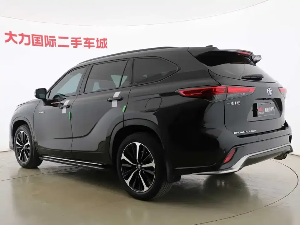 Toyota Crown Kluger