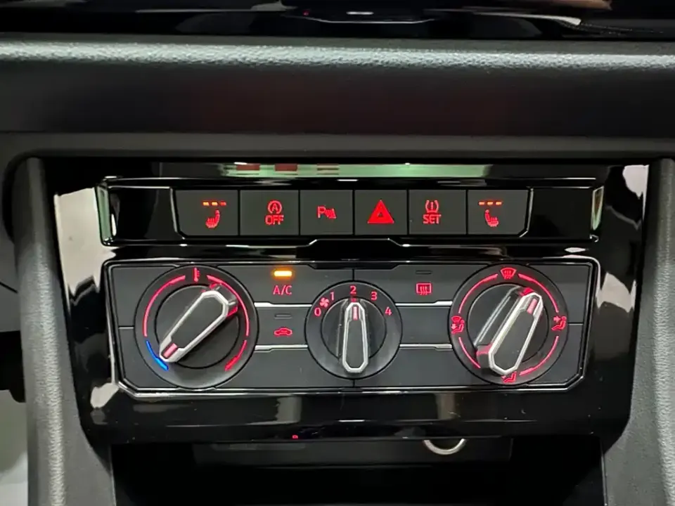Jetta VS7