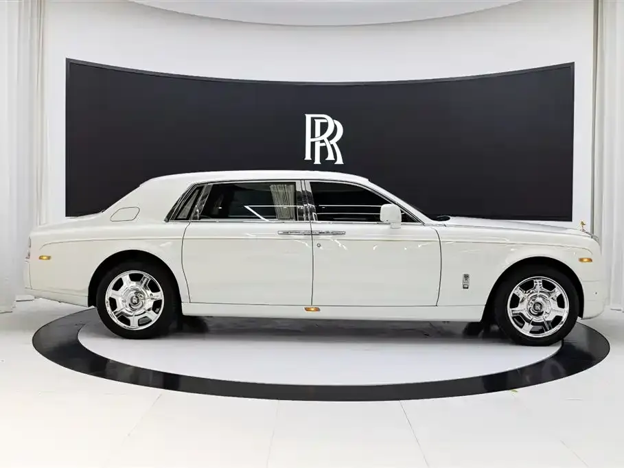 Rolls-Royce Phantom
