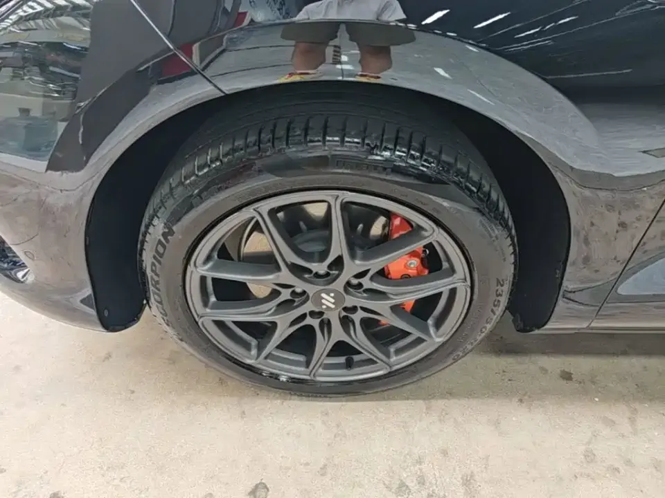 IM Motors IM LS6
