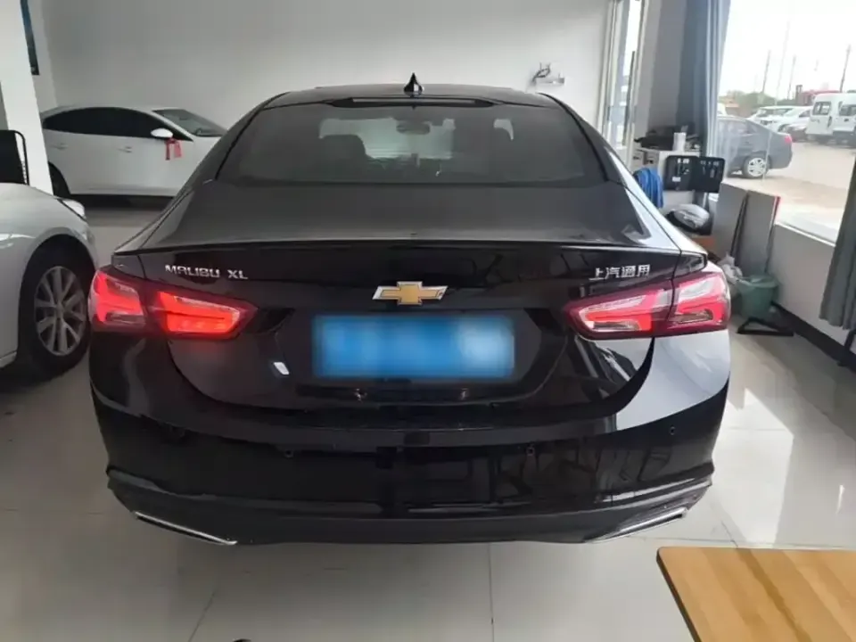 Chevrolet Malibu XL