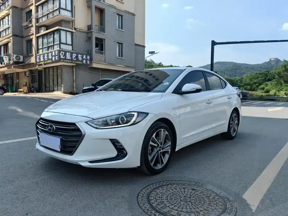 Hyundai Elantra