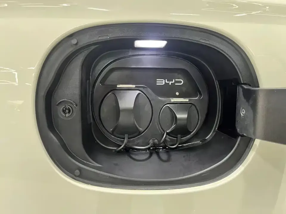 BYD Seal 06