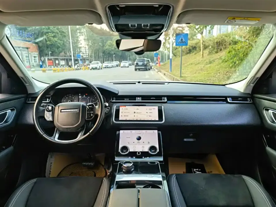 Land Rover Velar