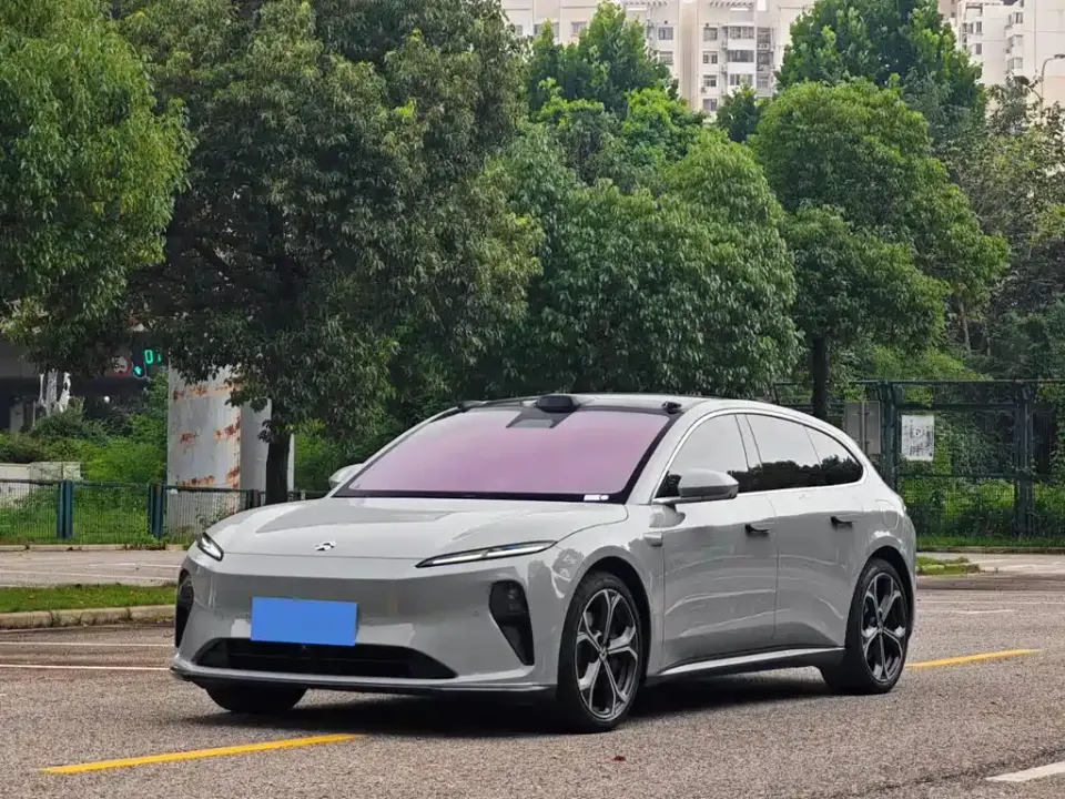 Nio ET5T