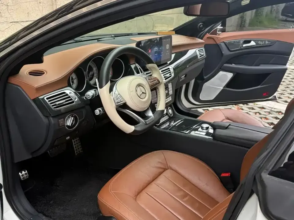 Mercedes-Benz CLS