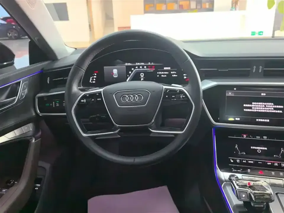 Audi A7L