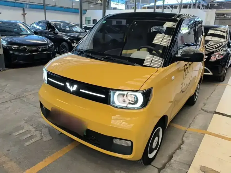 Wuling MINIEV