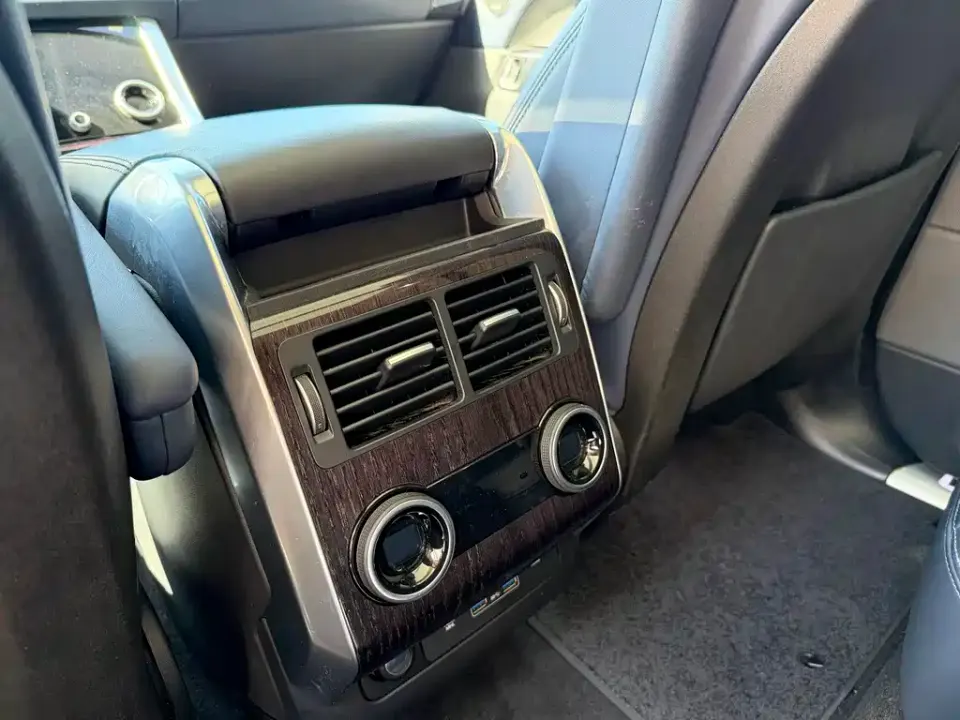 Land Rover Sport