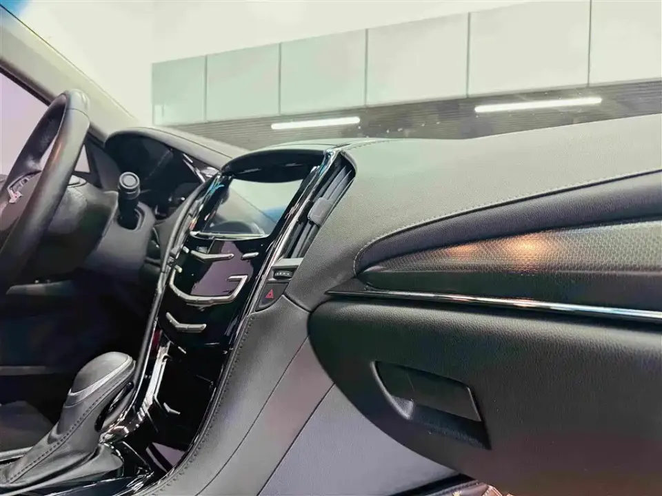 Cadillac ATS-L