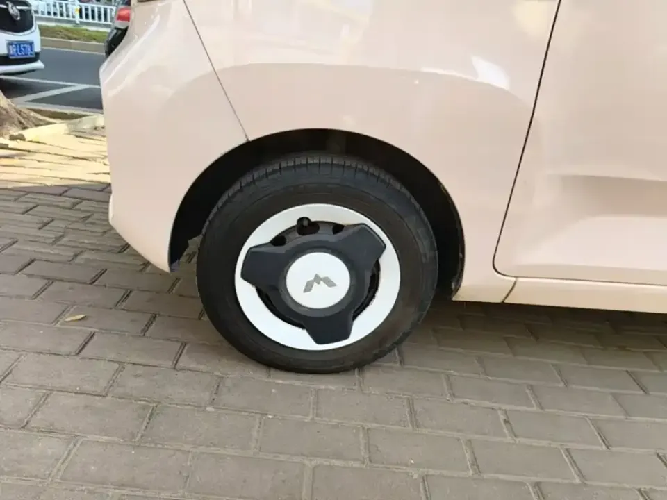 Wuling MINIEV