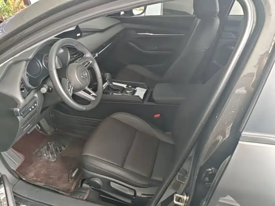Mazda 3 Axela