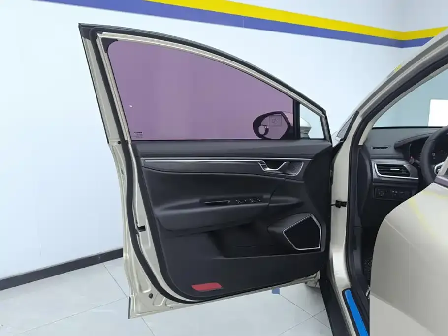 Geely Emgrand GS