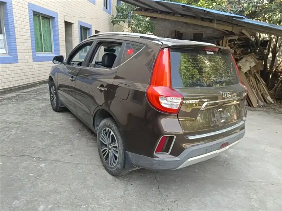 Geely Vision X6