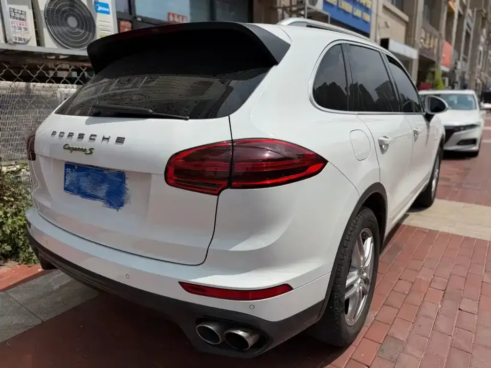 Porsche Cayenne Hybrid