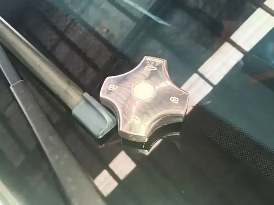 eπ eπ008