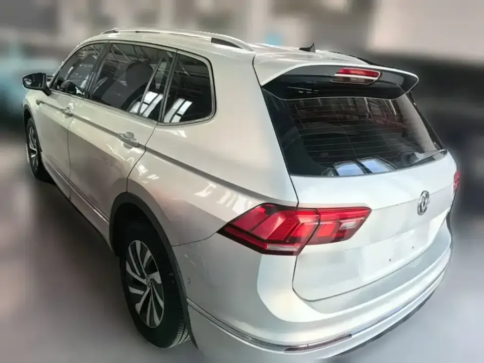 Volkswagen Tiguan L PHEV