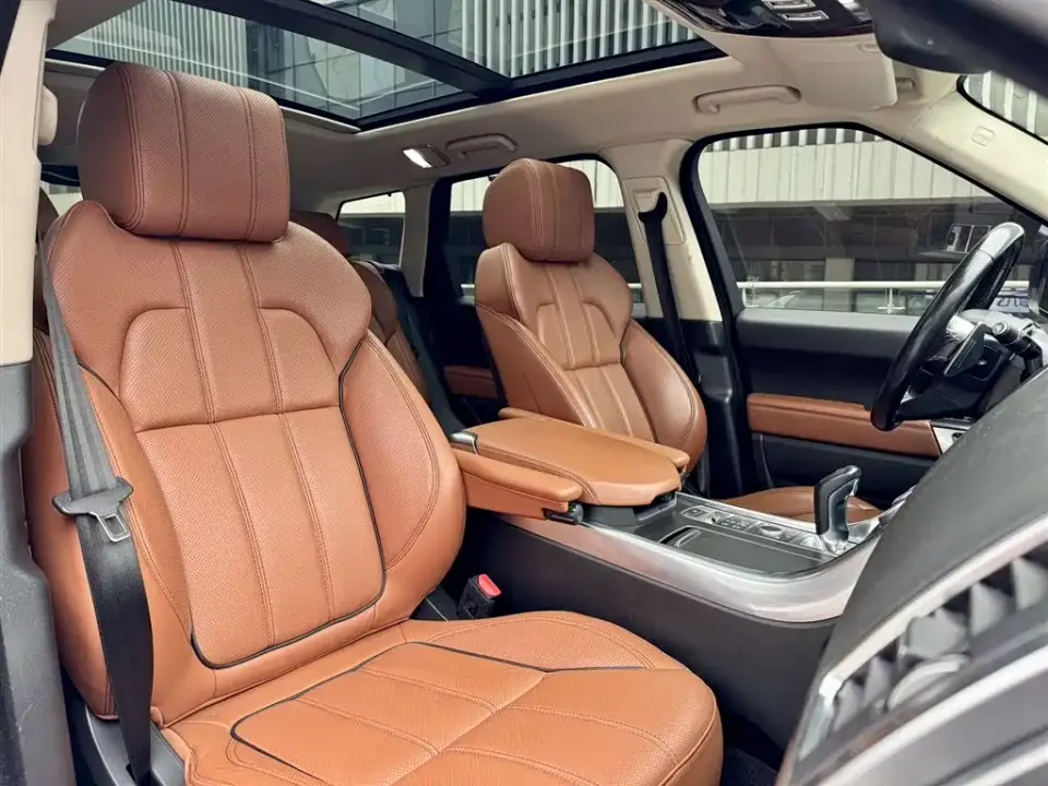 Land Rover Sport