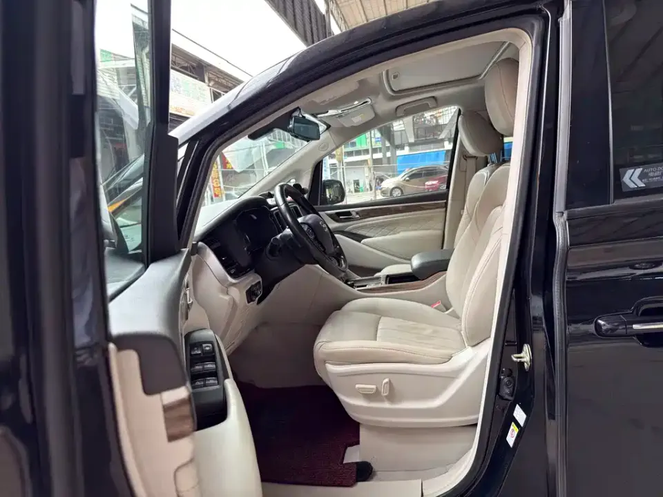 GAC Trumpchi M8