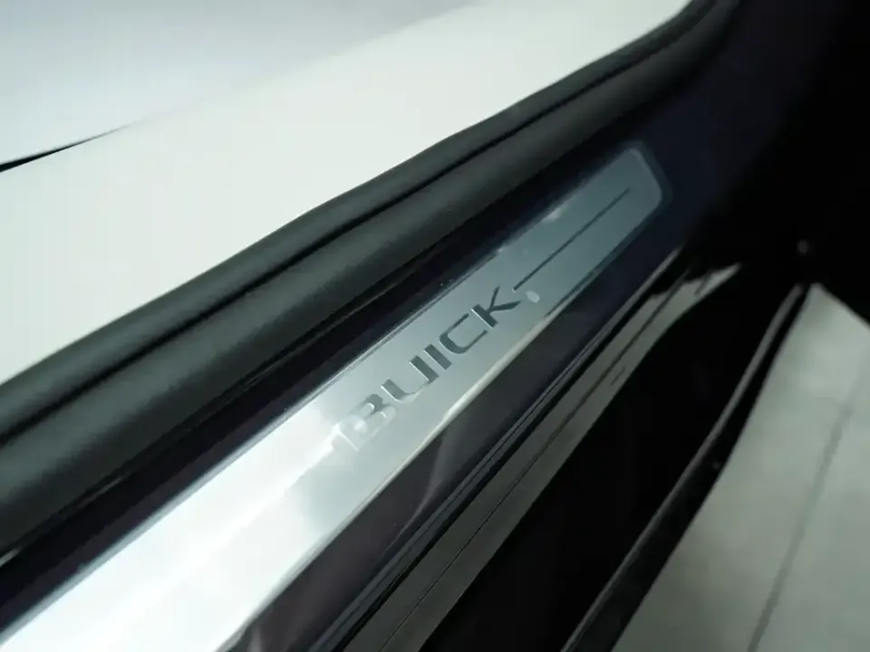 Buick Electra L7