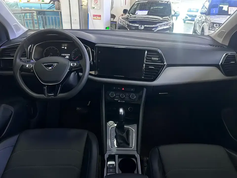 Jetta VS5