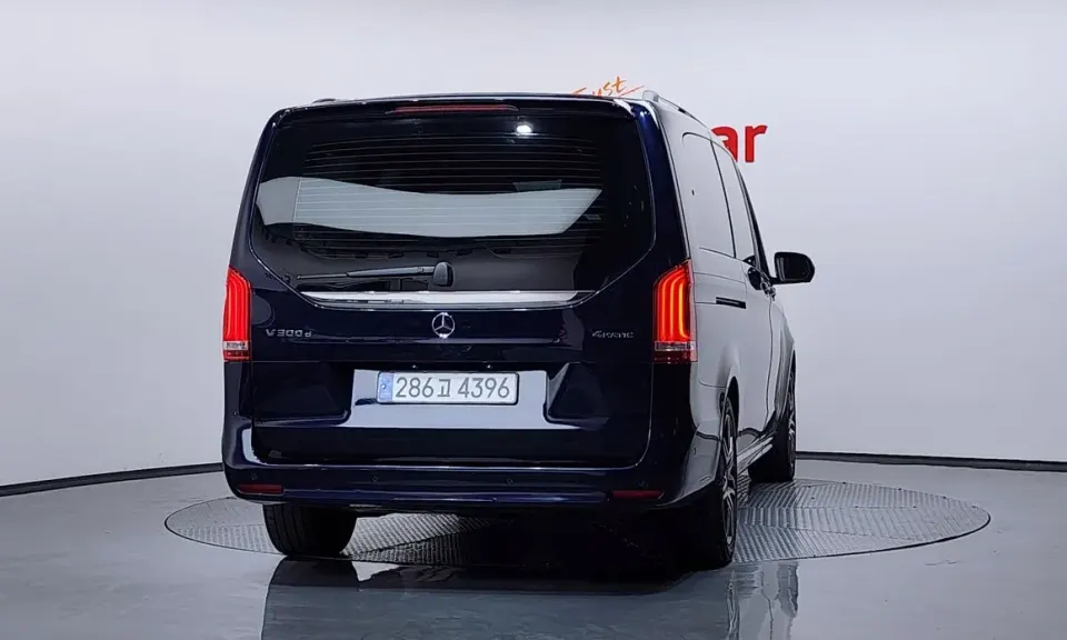 Mercedes-Benz V-Class