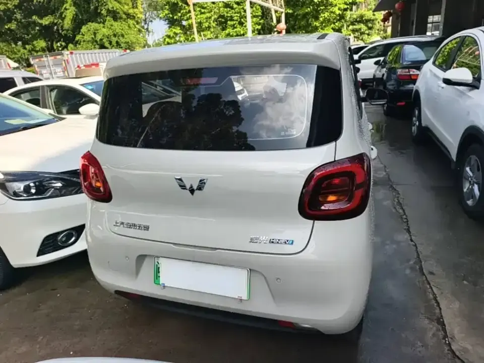 Wuling MINIEV